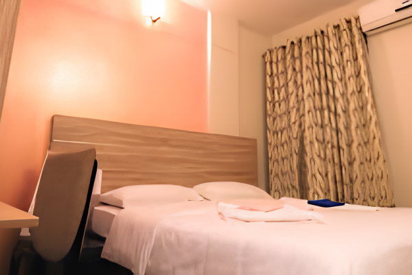 Family 6 bed AC room group stay Sawaria Bhawan Khatu
